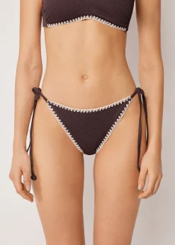 Bikinihose mit schmalen Bändchen Bicolor Embroidery