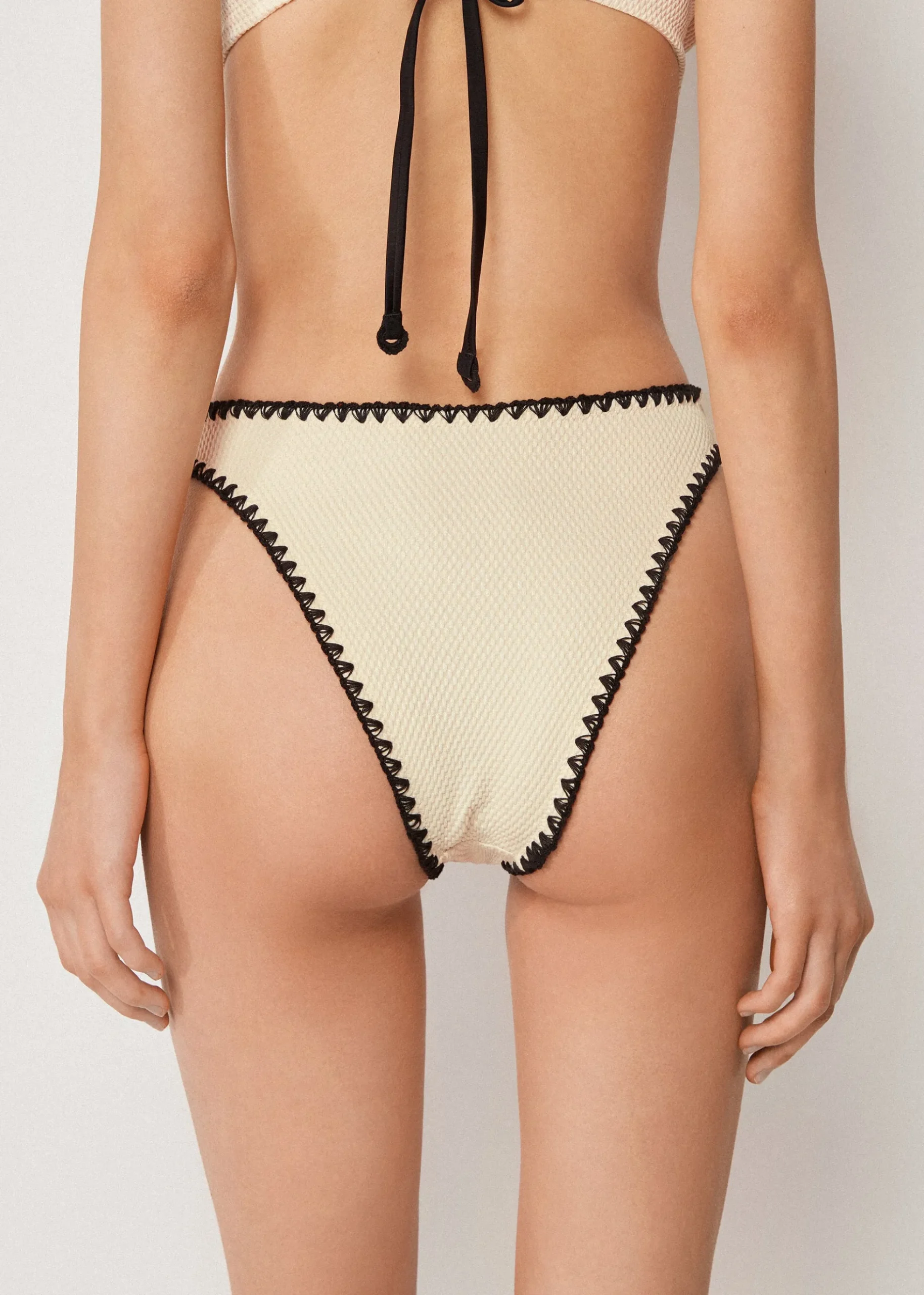 Brazilian-Bikinihose mit hohem Bund Bicolor Embroidery