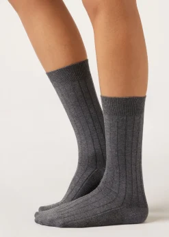 Gerippte Socken in 3/4-Länge