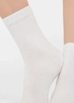 Kurze Socken mit gemustertem Rand