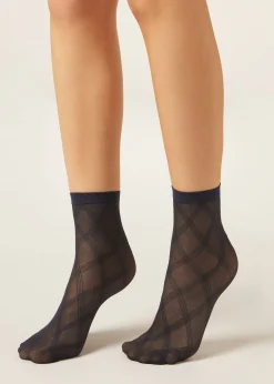 Kurze Socken mit Rautenmuster