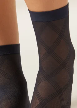 Kurze Socken mit Rautenmuster