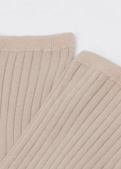 Kurze Socken mit Rippstrick