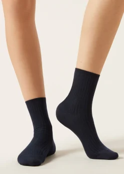 Kurze Socken mit Rippstrick