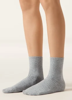 Kurze Socken mit Rippstrick