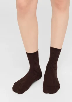 Kurze Socken mit Rippstrick