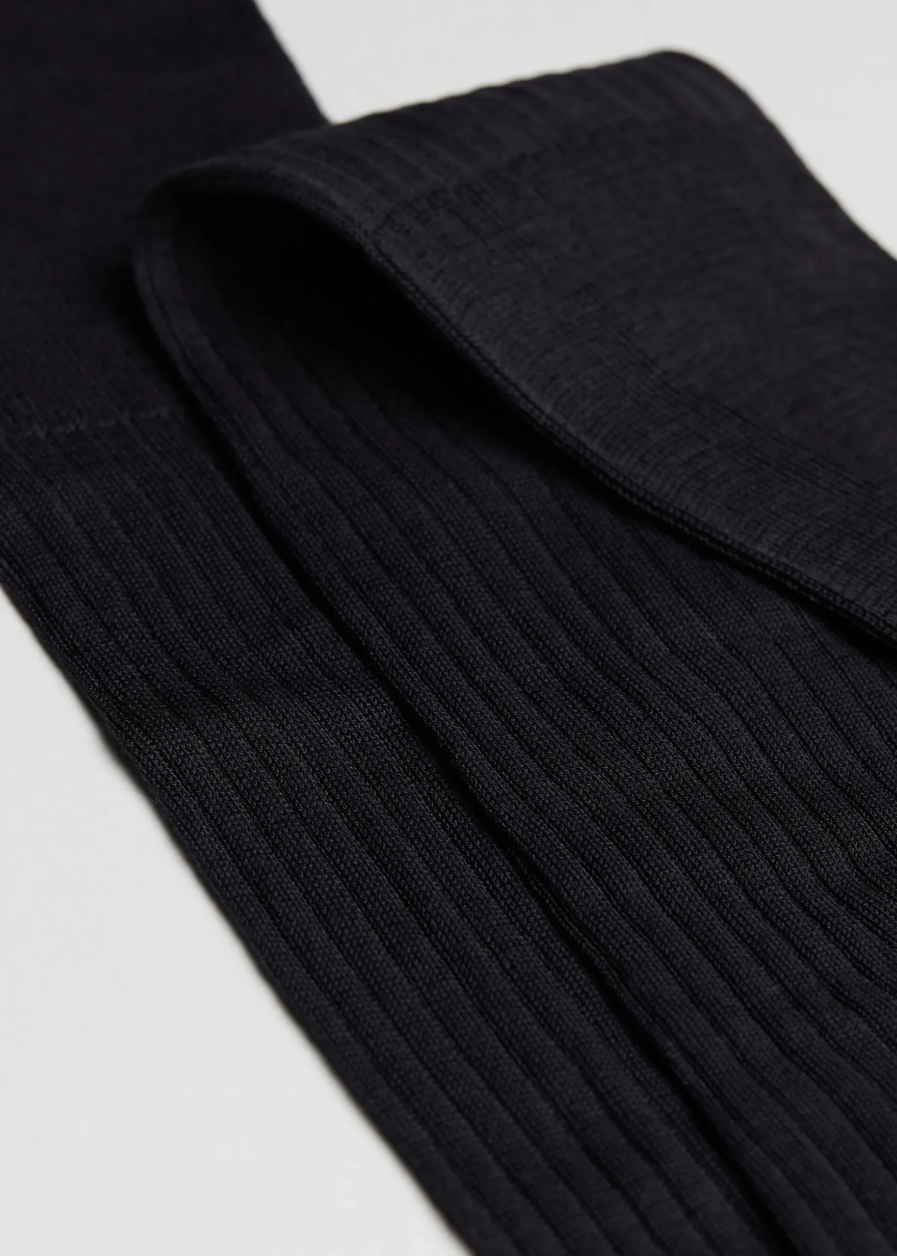 Lange gerippte Herrensocken mit Fil d‘Ecosse
