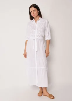 Langes Kleid mit Stickerei