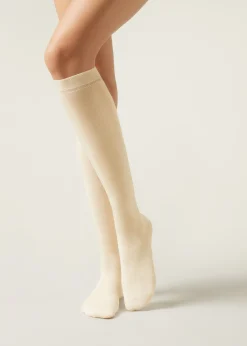 Lange Socken aus Wolle und Baumwolle