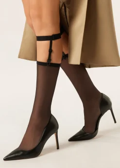 Nylon-Kniestrümpfe mit Strumpfhalter