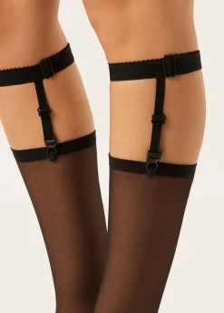 Nylon-Kniestrümpfe mit Strumpfhalter