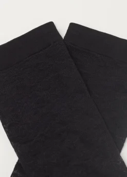 Socken mit Blumenmotiv
