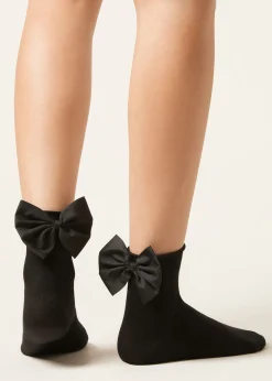 Socken mit Schleife
