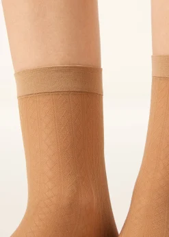 Socken mit vertikalem Rautenmotiv