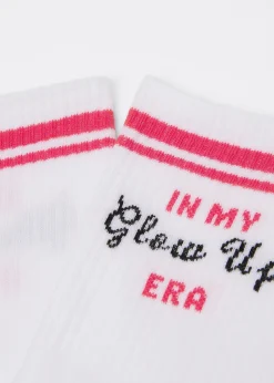 Socken mit Wellness-Schriftzügen